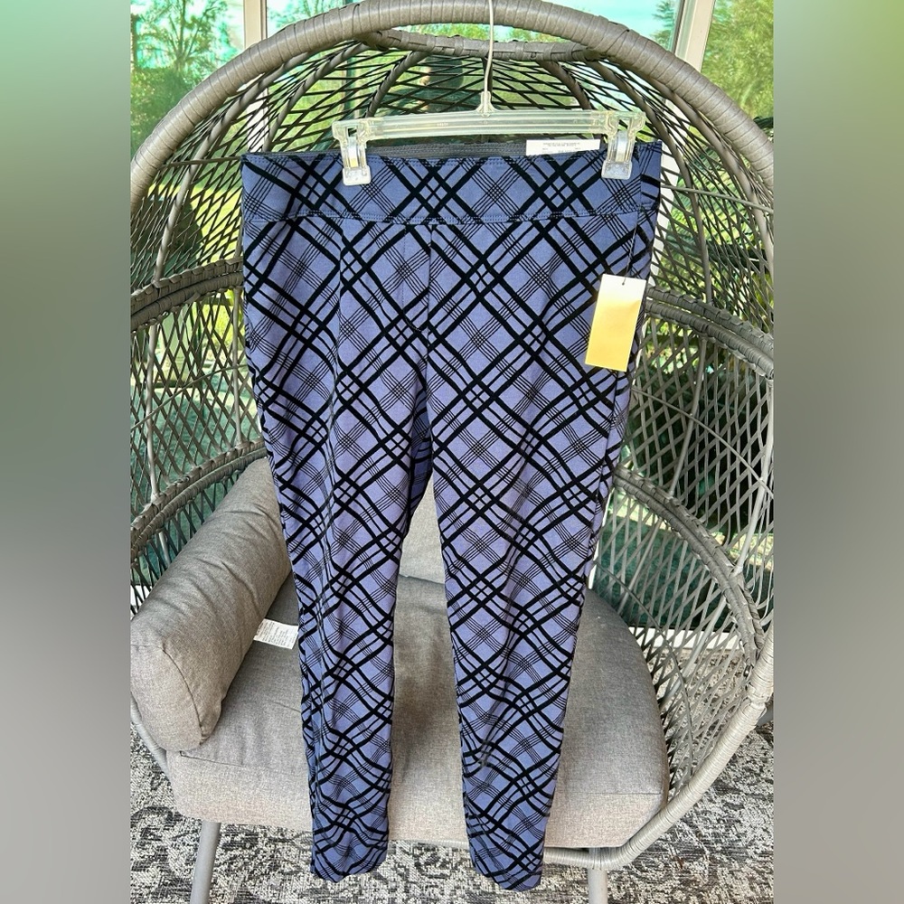 Worthington straight leg pants blue and black stripes